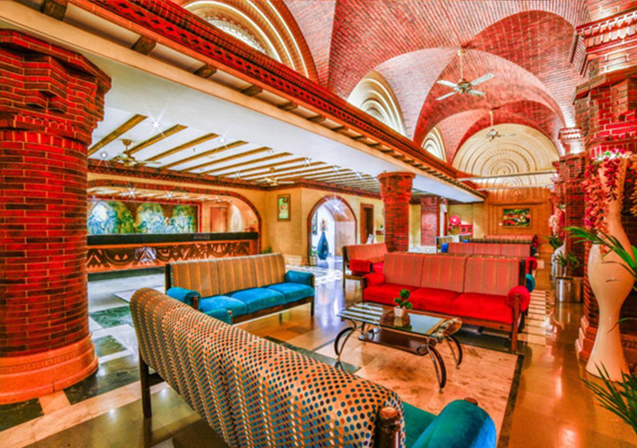 Ramoji Film City- Tara Comfort Hotel Pedda Ambarpet Exterior photo